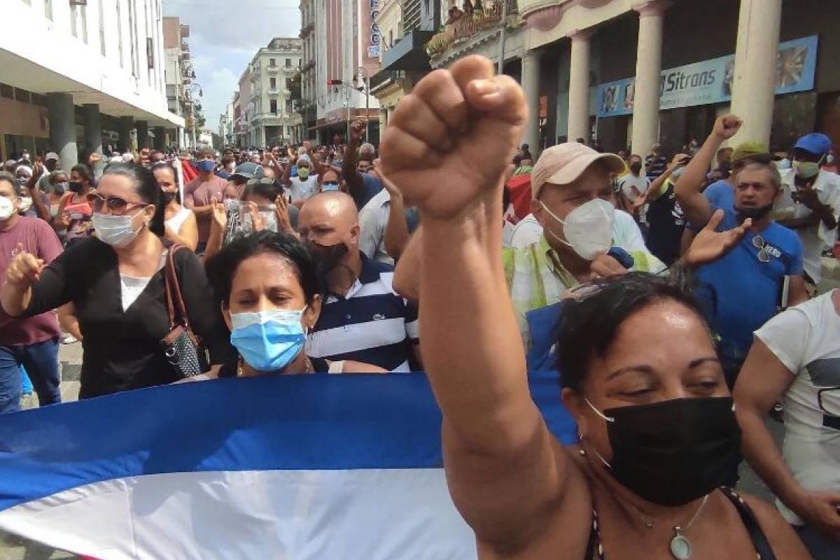 Cubanos protestan contra desabastecimiento y precios elevados de alimentos - Vimarsana News