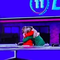 Así fue el abrazo de Celimar Adames y Deborah Martorell al culminar primera edición de Las Noticias