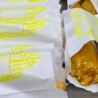 Panadería en Añasco vende quesitos del tamaño de media libra de pan