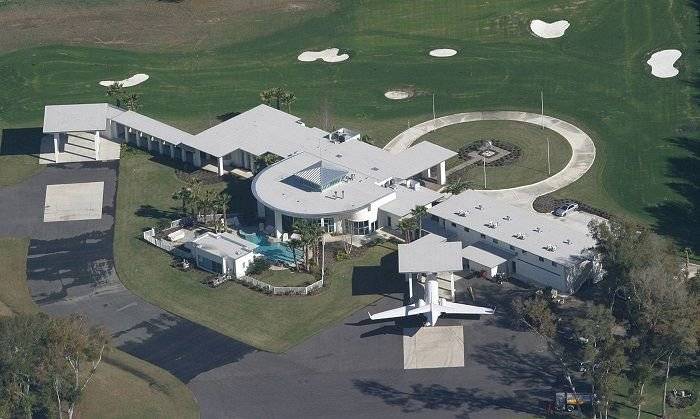 mansion