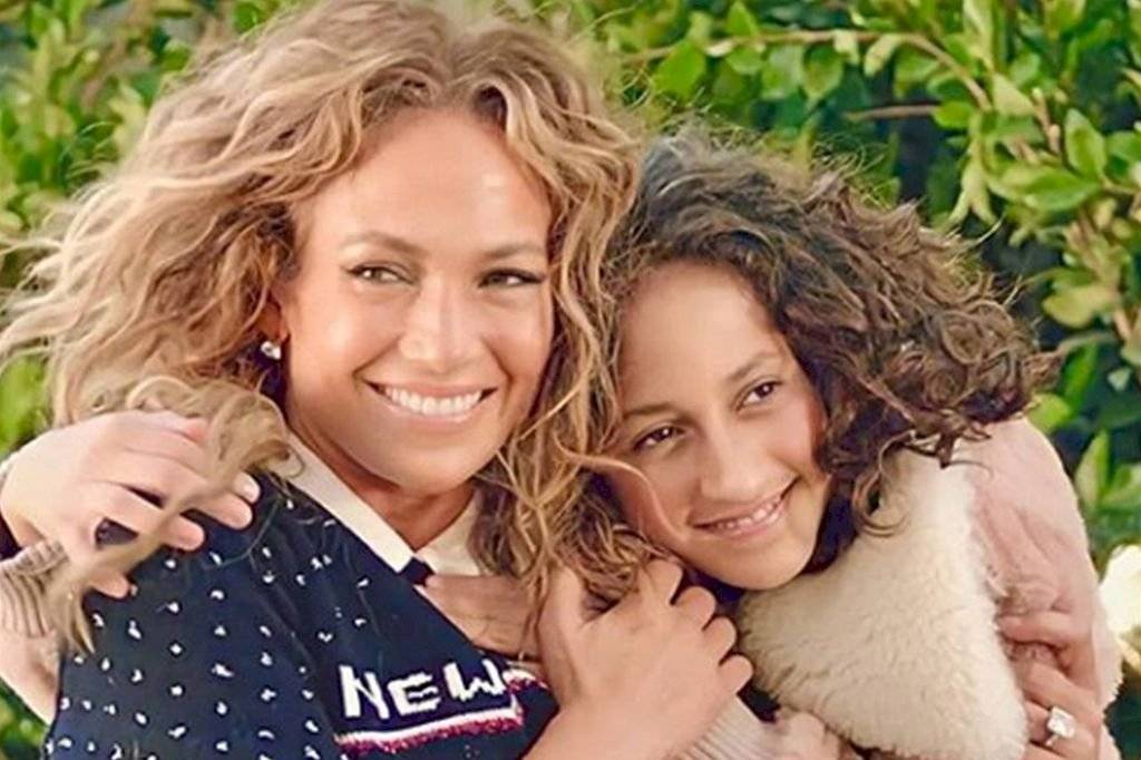 jenniferlopez333-0314f8df0cd19050c95ed98e32c0816e.jpg