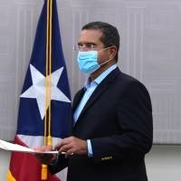 Pierluisi hace obligatoria la vacuna contra COVID-19 para empleados públicos