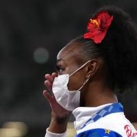 Jasmine compró la flor en Amazon: "Yo la voy a comprar porque yo sé que yo voy a ganar”