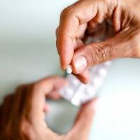 ¿Por qué no existe una pastilla anticonceptiva para hombres?