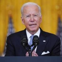 Biden ordenará que todos los empleados federales y contratistas estén vacunados