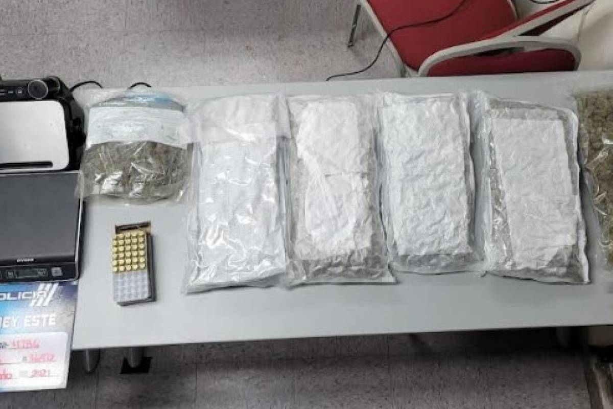 Hallan drogas y un rifle en una casa abandonada en Hato Rey - Vimarsana News