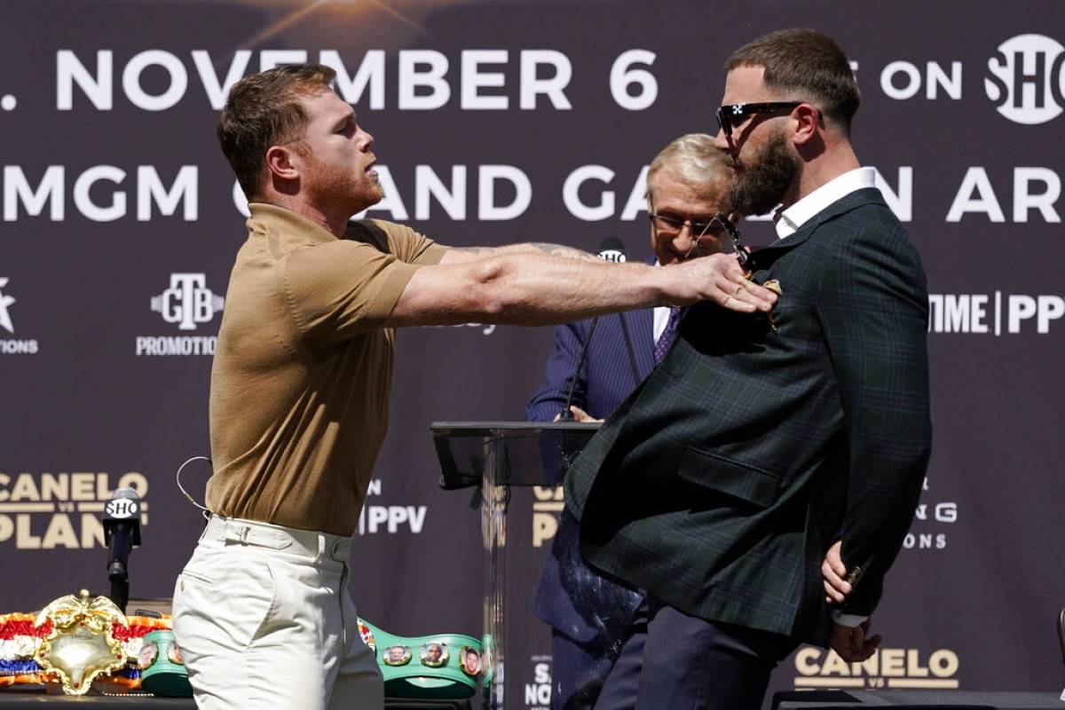 'Canelo' y Plant se fueron a los golpes en plena conferencia de prensa - Vimarsana News