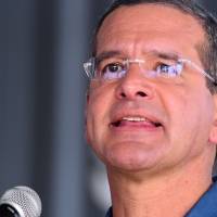 Gobernador sostiene que no puede complacer a todo el mundo sobre medidas relacionadas al COVID