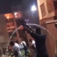 Policía investiga video que muestra a varias personas disparando al aire